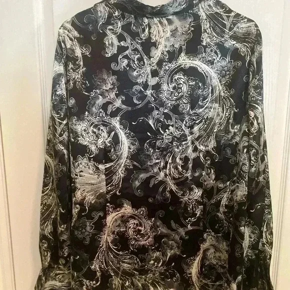 Karen Scott Black/White Long Sleeved Button Down Women’s Blouse Size XL - Picture 2 of 9